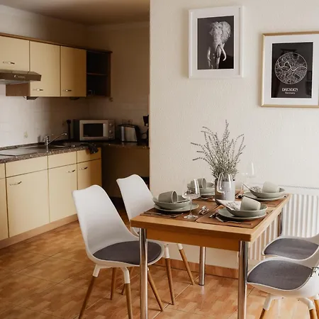 Apartment Lieblingsplatz By Julia & Tom Kesselsdorf